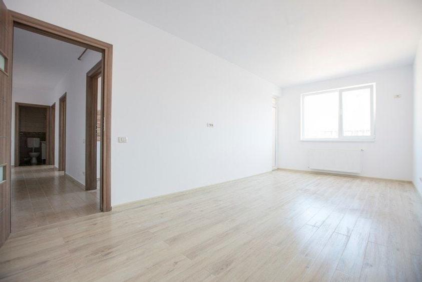 Apartament cu 3 camere decomandat în Nord-Vest — fotografia 1
