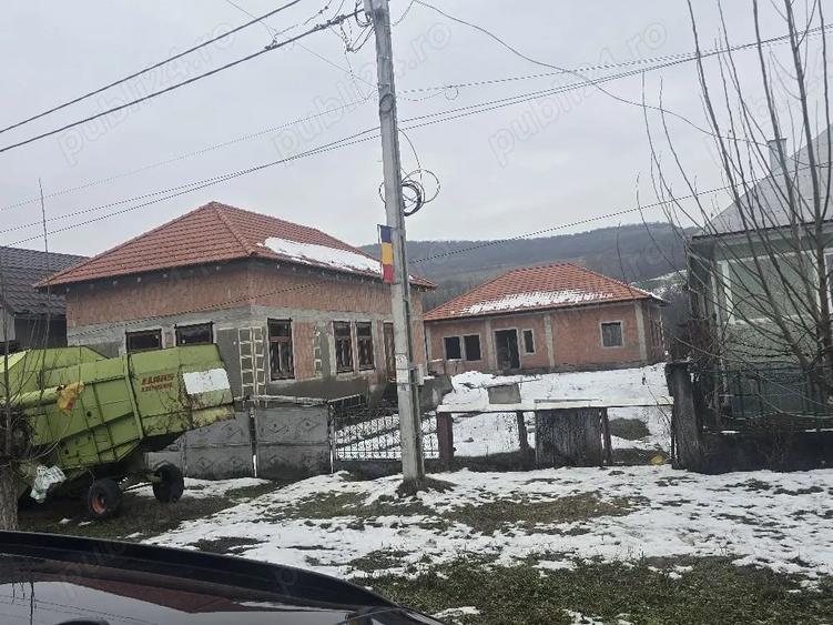 Casă cu Teren 1724 Mp în Central