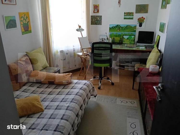 Casă cu 8 camere cu Teren 400 Mp în Central