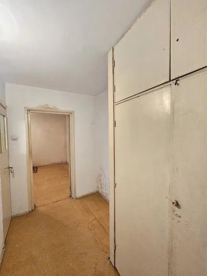 Garsonieră decomandată în Drumul Taberei