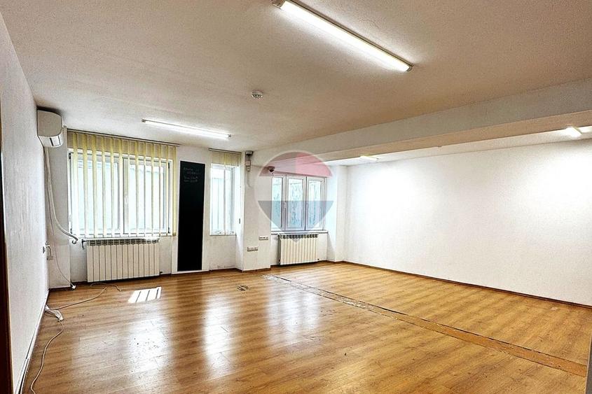 Birou, de 285 mp, în Cotroceni