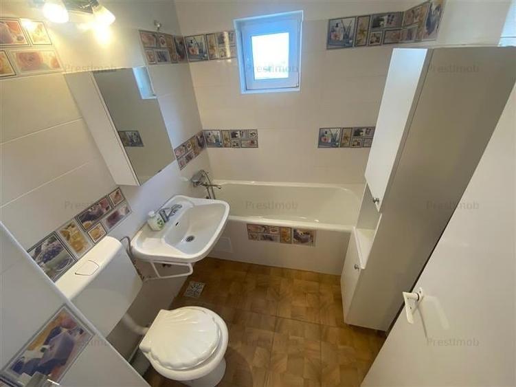Apartament cu 4 camere decomandat în Ultracentral