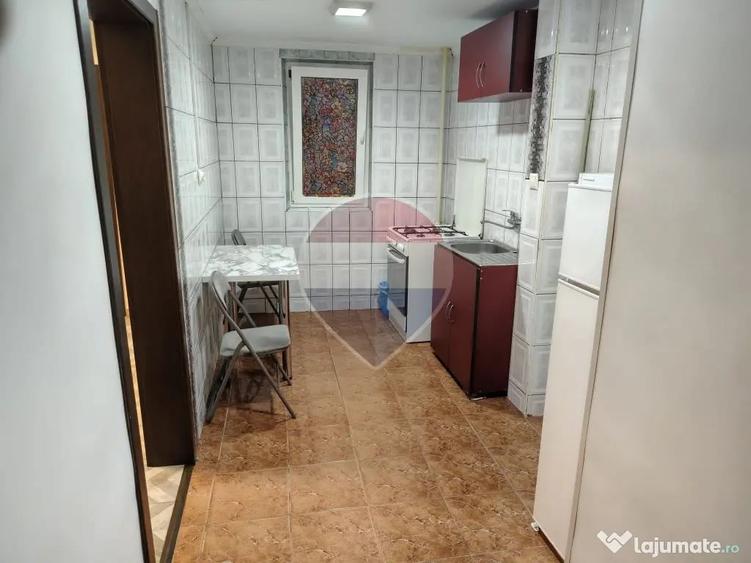 Apartament cu 2 camere semidecomandat în Lacul Tei