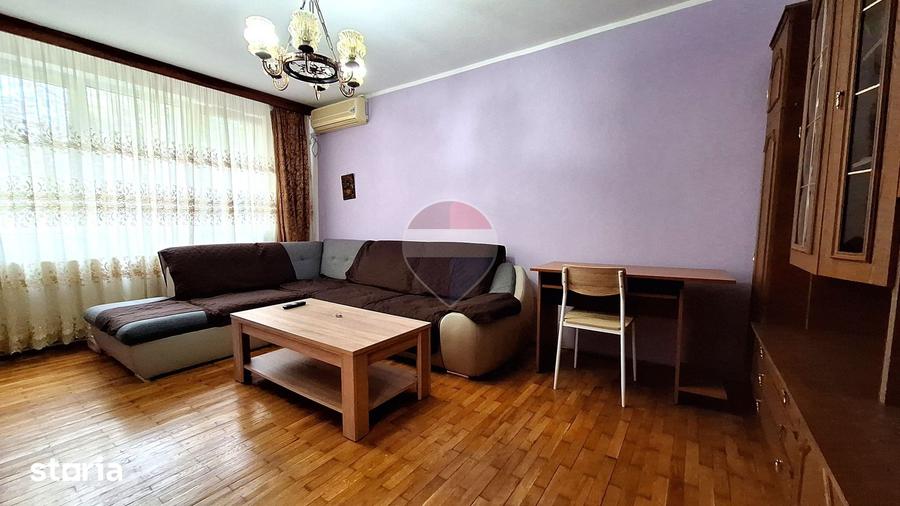 Apartament cu 2 camere decomandat în Titan