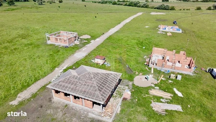 Casă cu 4 camere în Central