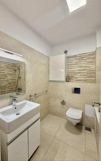 Apartament cu 2 camere de inchiriat in zona Tractoru Coresi Mall cu loc de parcare si aer conditionat, et 1/3 cu lift - 2