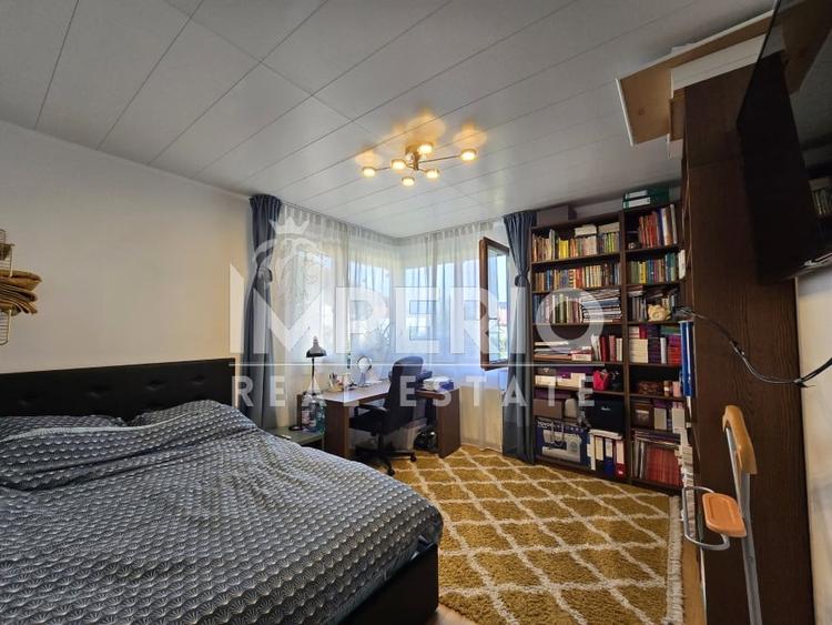 Duplex cu 4 camere cu Canalizare în Europa