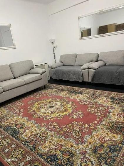Casă cu 4 camere nedecomandat cu Teren 900 Mp în Central