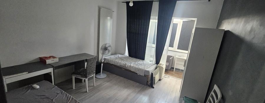 Apartament cu 3 camere în Rosetti