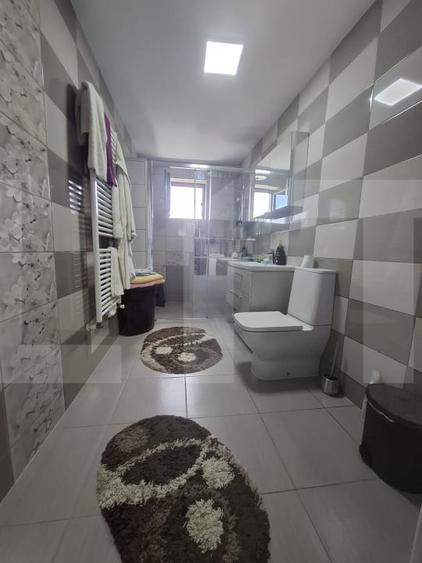 Spațiu comercial, de 240 mp, în Central