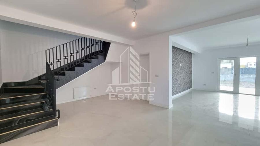Duplex cu 4 camere cu Canalizare în Dumbrăvița