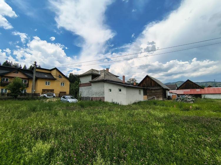 Casă cu 4 camere în Doroteia