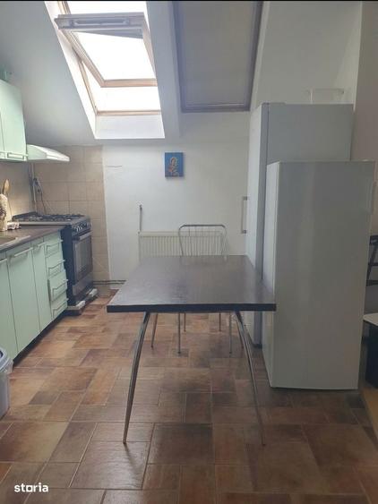 Apartament cu 3 camere decomandat în Păcurari
