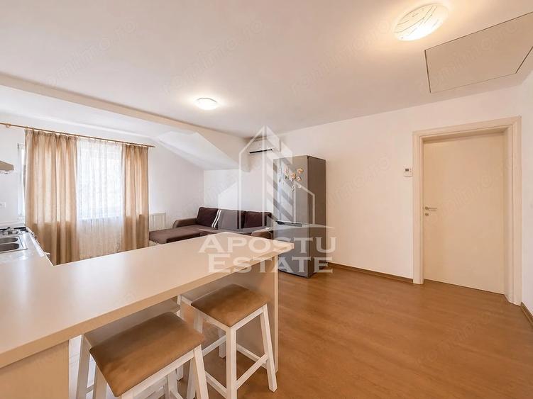 Apartament cu 3 camere de vanzare, loc de parcare, Dumbravita - 2