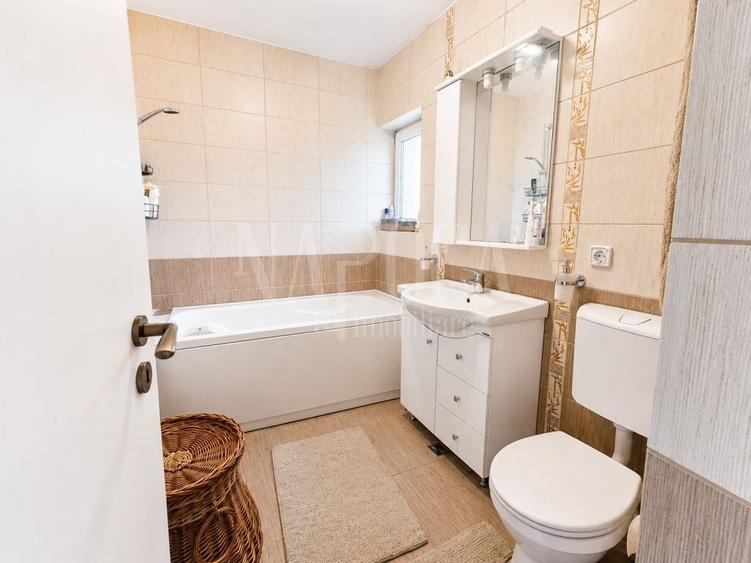 Casă individuală cu 4 camere cu Canalizare în Florești