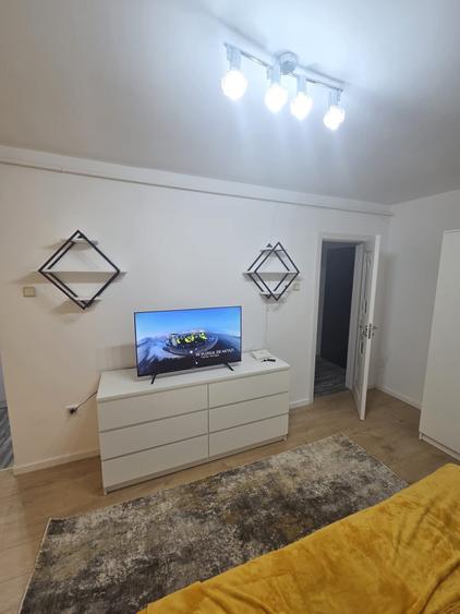Garsonieră decomandată în Central