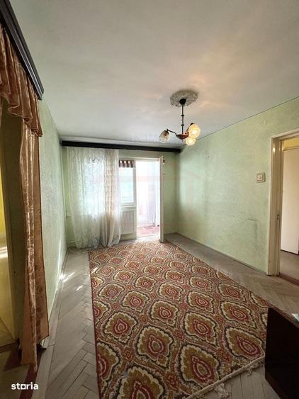 Apartament cu 2 camere semidecomandat în Sârbi