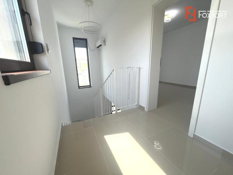 Duplex cu 3 camere cu Canalizare în Giroc