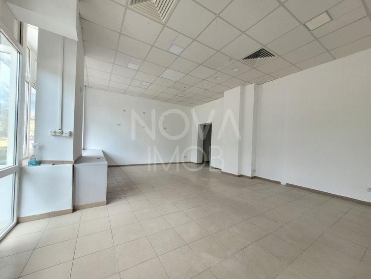 Spațiu comercial, de 74 mp, în Central