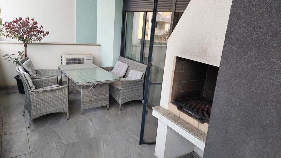 Apartament cu 3 camere, mobilat în Dumbrăvița