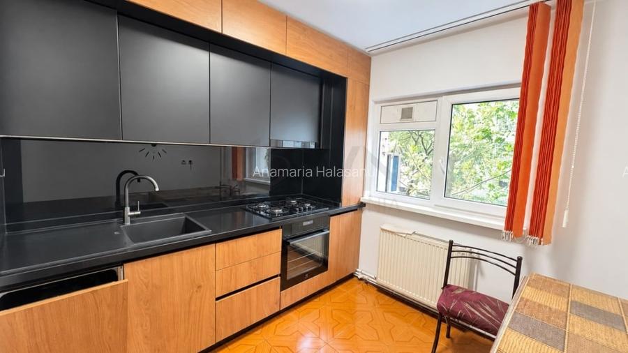 REA1029869 Apartament 3 Camere I Titan
