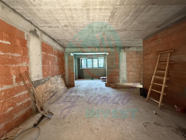 Apartament cu 2 camere semidecomandat în P-ța Unirii