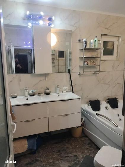 Apartament cu 3 camere decomandat în Gării
