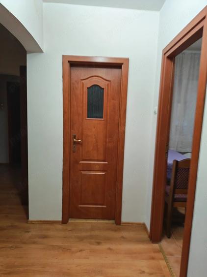 Apartament cu 3 camere decomandat în Rahova