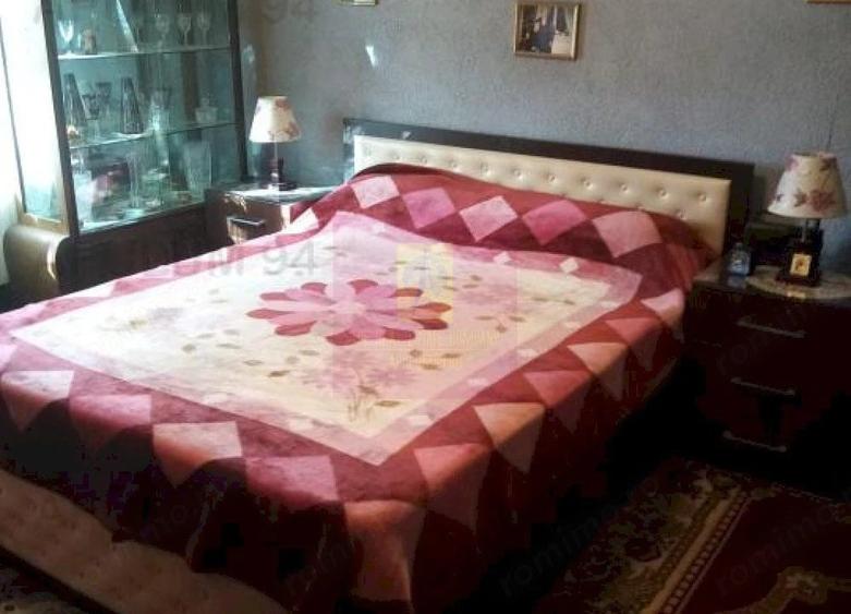Apartament cu 6 camere decomandat în Plevnei