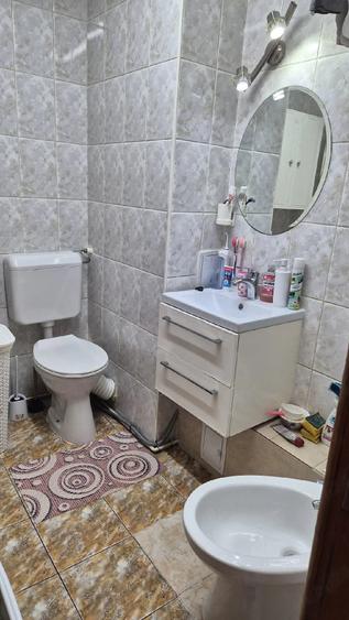 Apartament cu 4 camere decomandat în Crângași