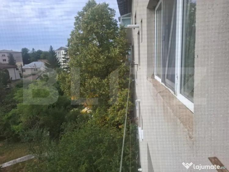 Apartament 2 camere decomandat Strada 9 Mai, zona lini? - 5