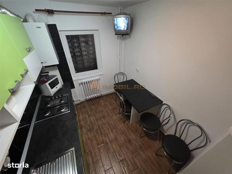Apartament cu 2 camere decomandat în Canta