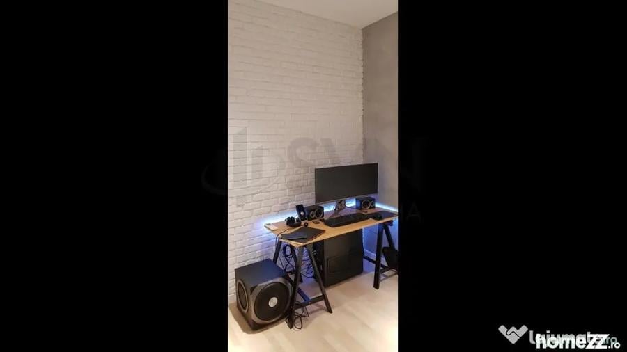 Apartament cu 4 camere decomandat în Calea Călărașilor