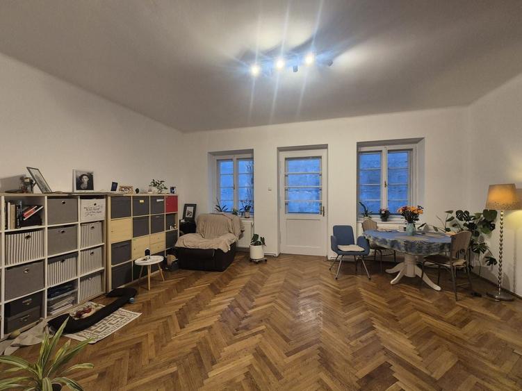Apartament cu 2 camere circular, mobilat în Centrul Civic