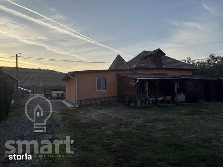 Casă cu 4 camere decomandat cu Teren 1140 Mp în Florești