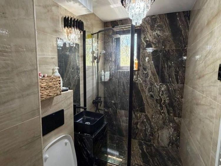 Apartament cu 2 camere decomandat, mobilat în Calea București