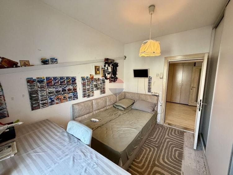 Apartament cu 3 camere decomandat în Brăilei