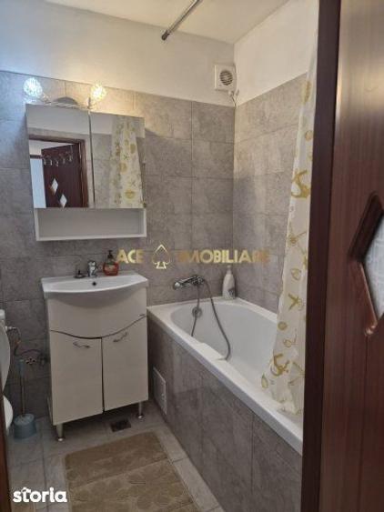 Apartament cu 3 camere, mobilat în Berceni