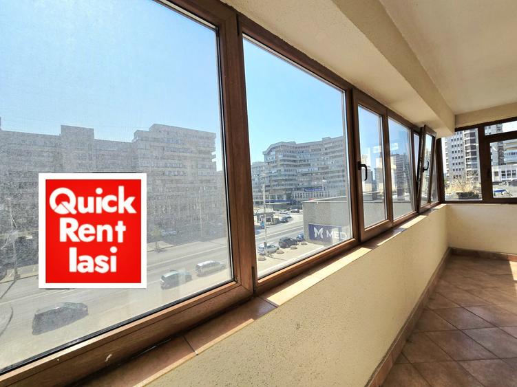Apartament cu 2 camere decomandat în Hala Centrală