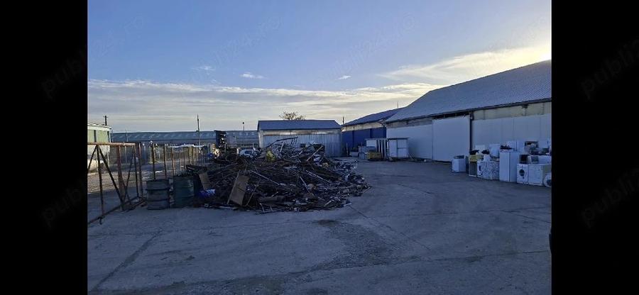 Spațiu comercial, de 1,700 mp, în Central