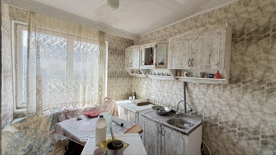 Apartament cu 3 camere decomandat în Independenței
