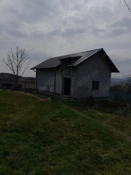 Casă cu Teren 2100 Mp în Copălău