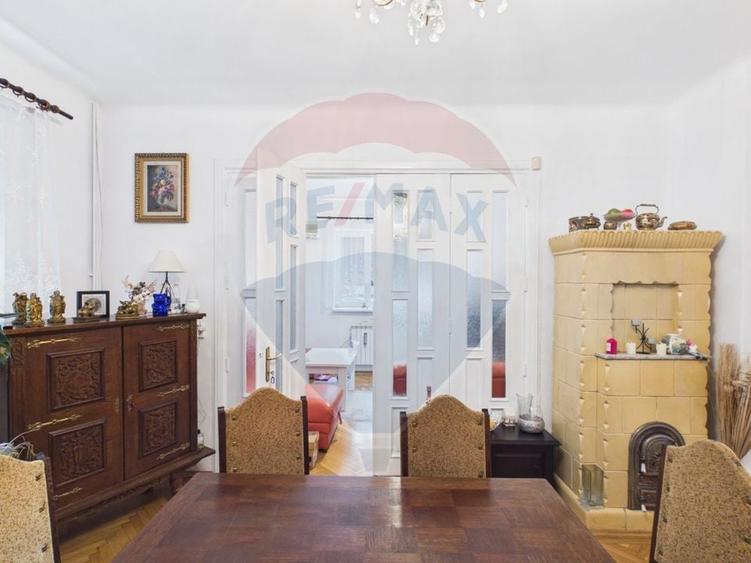 Duplex cu 5 camere cu Teren 354 Mp în 13 Septembrie