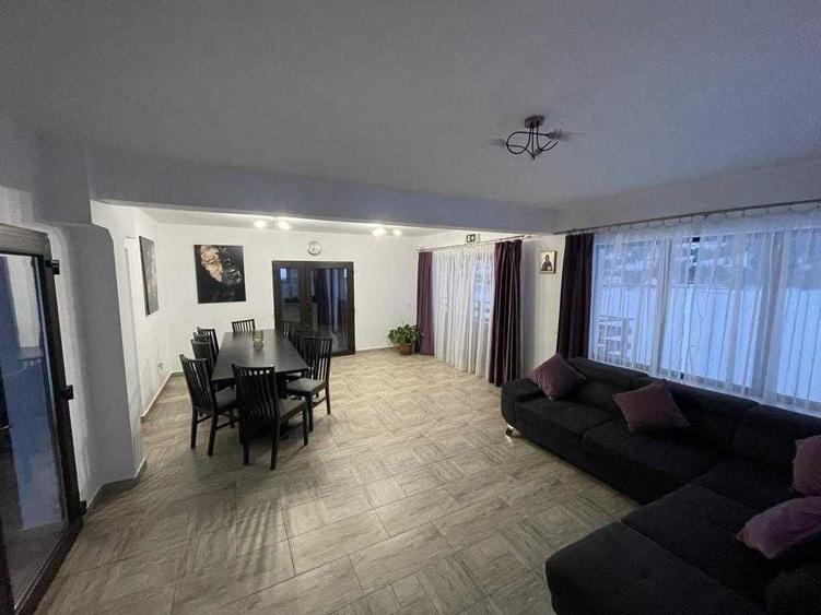 Casă cu 4 camere în Panaci
