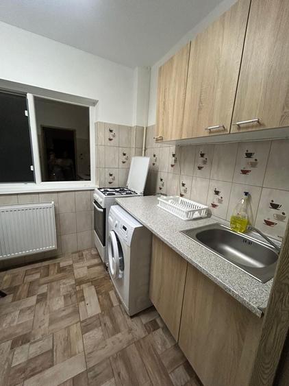 Inchiriez garsoniera - 10