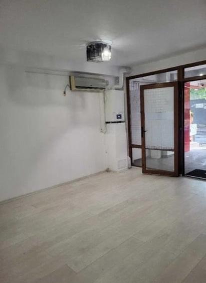 Spațiu comercial, de 56 mp, în Trocadero