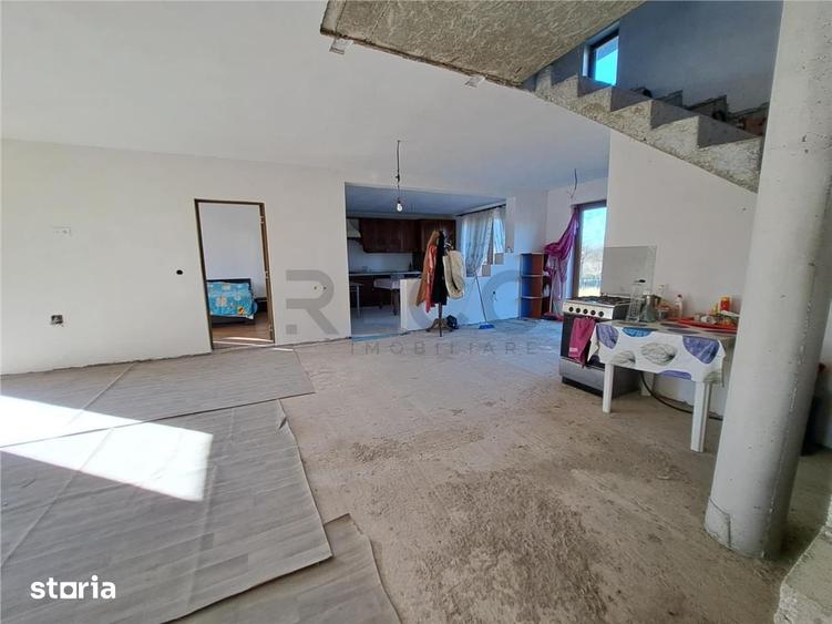 Casă cu 6 camere cu Teren 1276 Mp în Lugașu de Jos