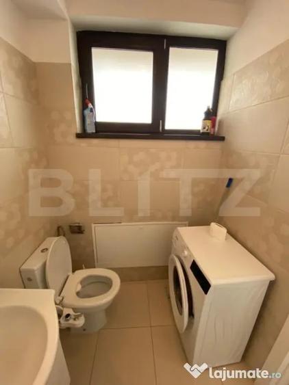 Casă cu 4 camere cu Teren 250 Mp în Central