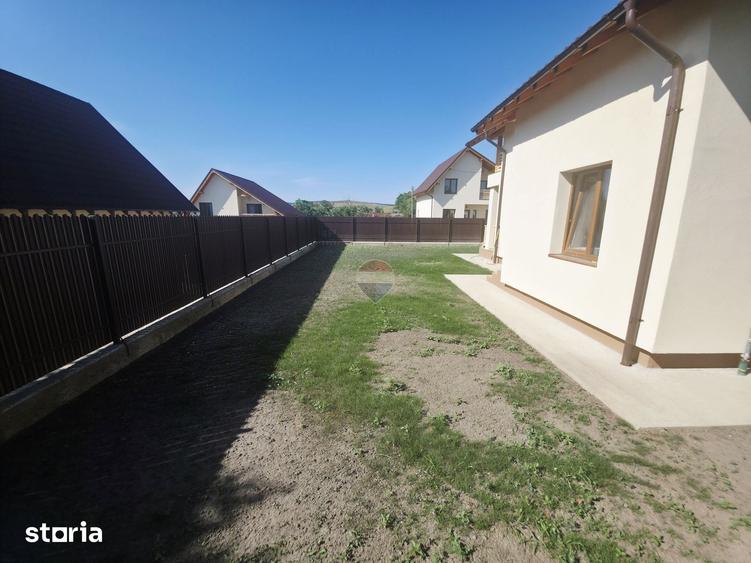 Casă cu 4 camere cu Teren 550 Mp în Calea Romanului