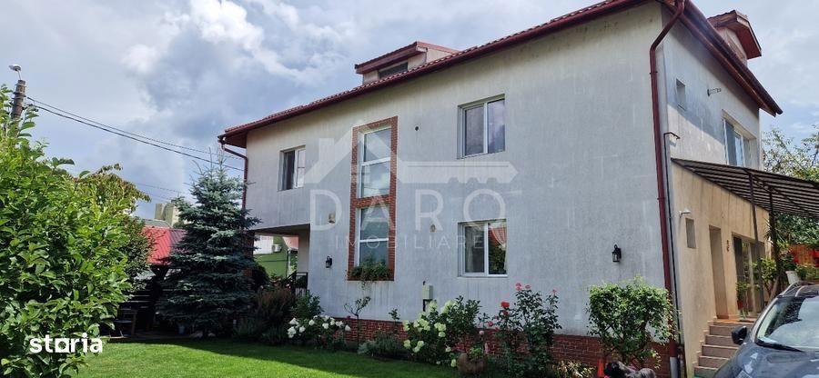 Casă cu 7 camere cu Teren 400 Mp în Central